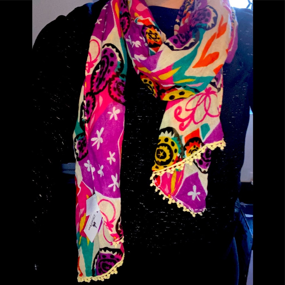 NWT Disney Parks Mickey scarf